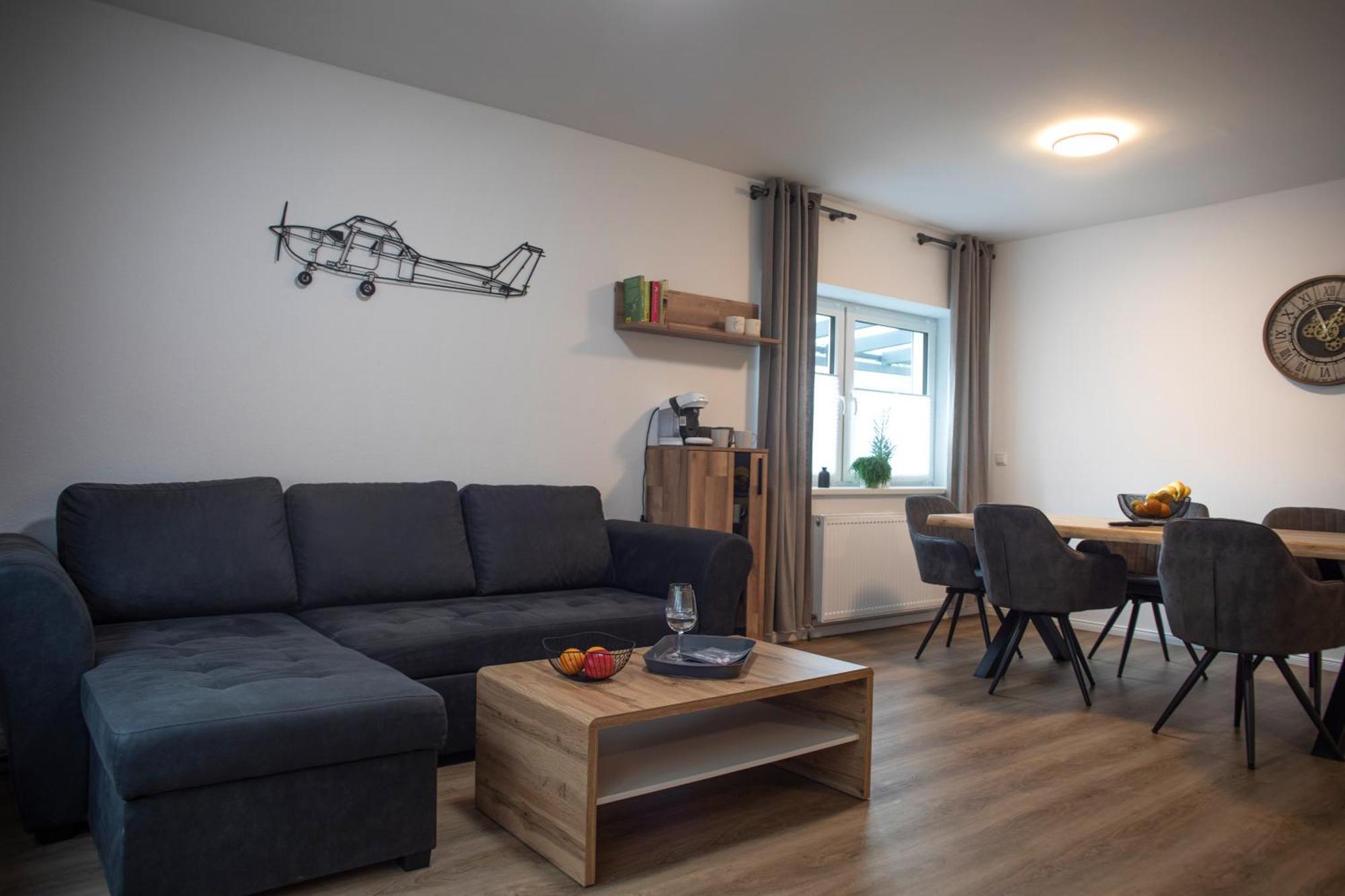 Fewo Cessna, Elegante Wohnung, 2 Schlafzimmer, Ueberdachte Terrasse Cloppenburg Exterior foto
